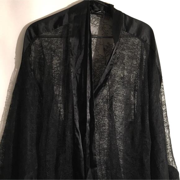 Victoria's Secret Sheer Lace Floral Kimono Short Satin Robe Black Women's XS - Picture 3 of 5